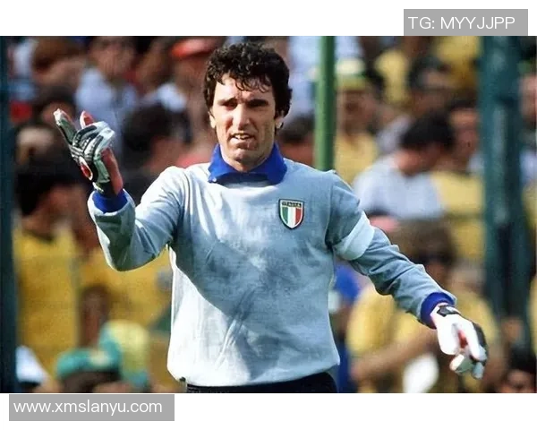 足球90号球星盘点:历史与当代的传奇人物与风采 足球90号球星盘点:历史与当代的传奇人物与风采