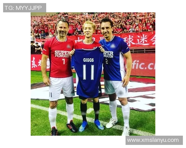 球星携手妻子共谱绿茵爱情故事演绎家庭与足球的双重精彩